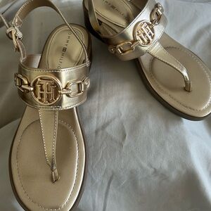 Tommy Hilfiger Women's Gold Sandals with Logo Accent. Hardly worn.
